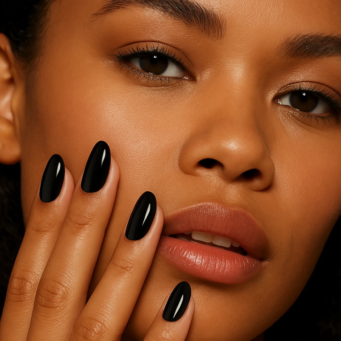 NOIR COUTURE - Amande courte